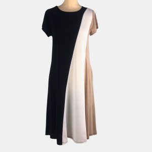 Vestido tricolor negro, beige y blanco con manga corta