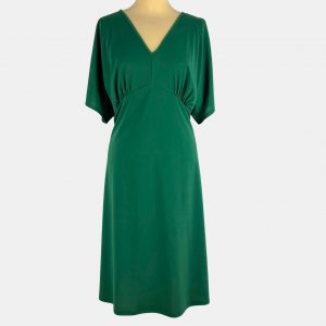 Vestido verde con manga volante y corte debajo del pecho